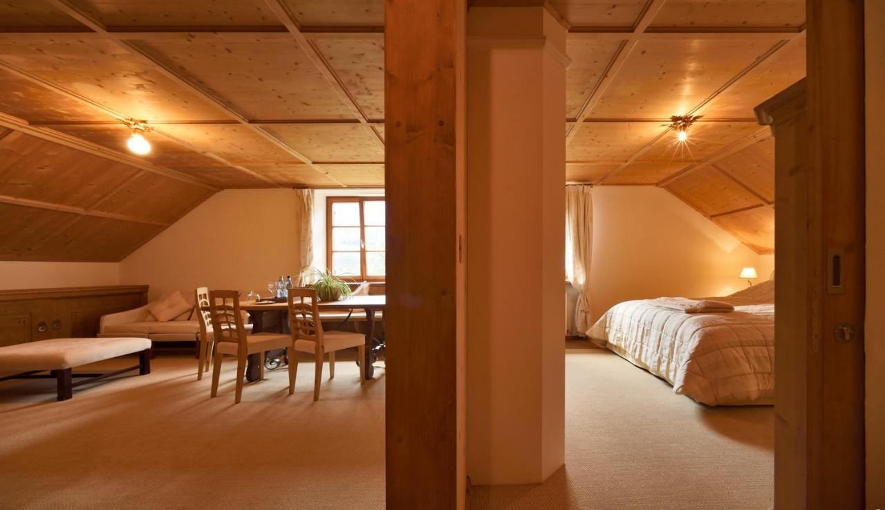 Schlosswirt Forst Lagundo Dış mekan fotoğraf