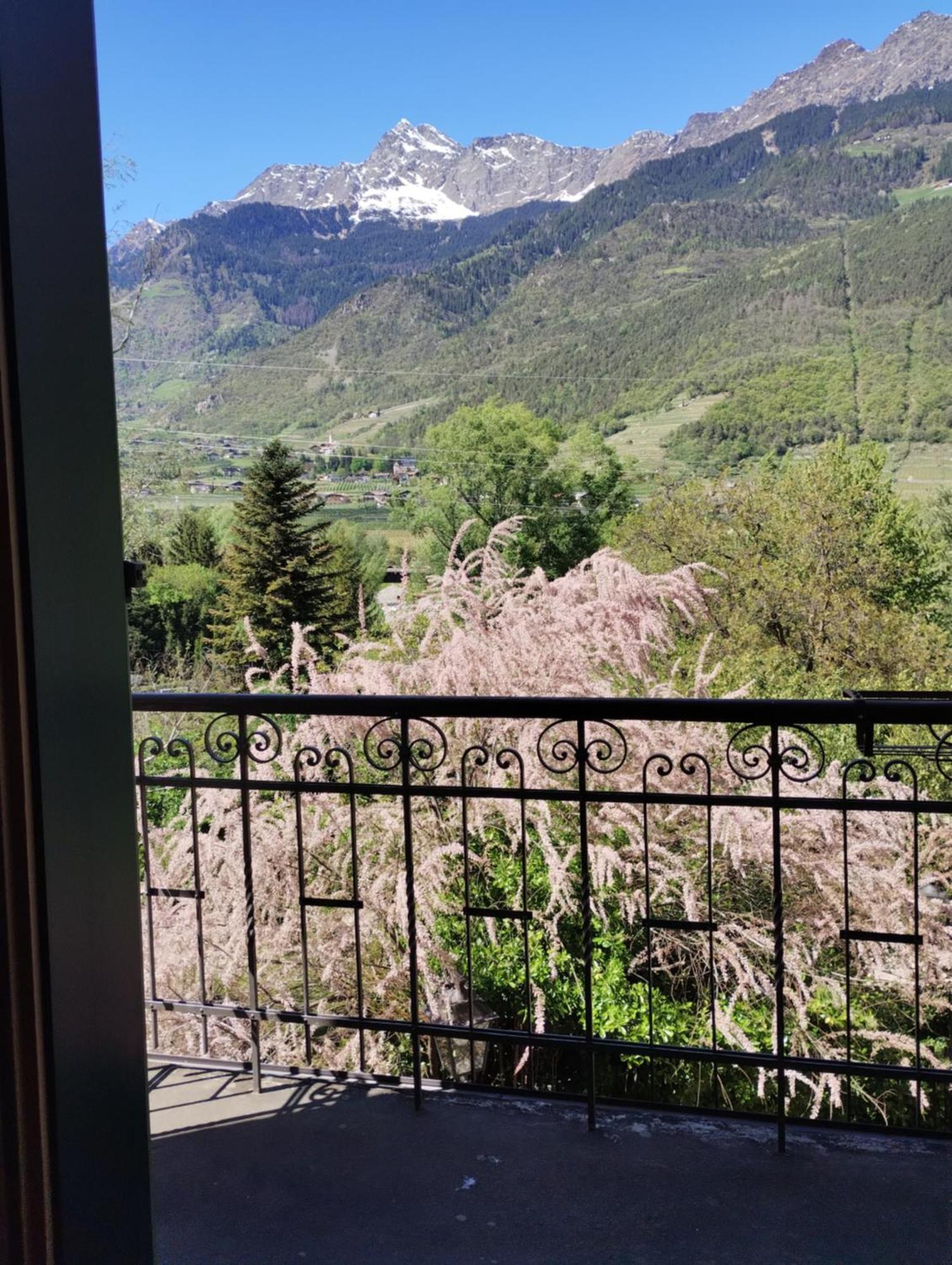 Schlosswirt Forst Lagundo Dış mekan fotoğraf
