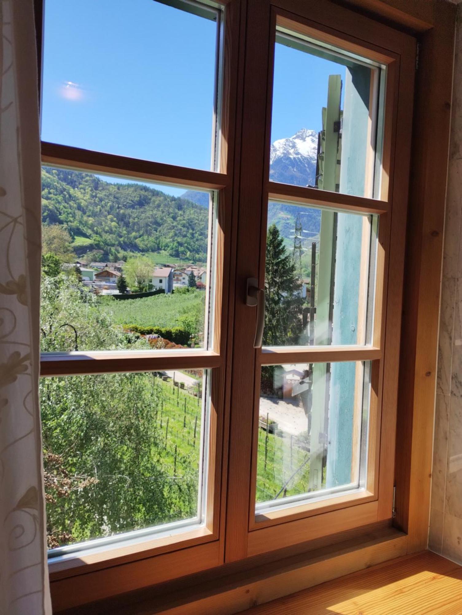 Schlosswirt Forst Lagundo Dış mekan fotoğraf