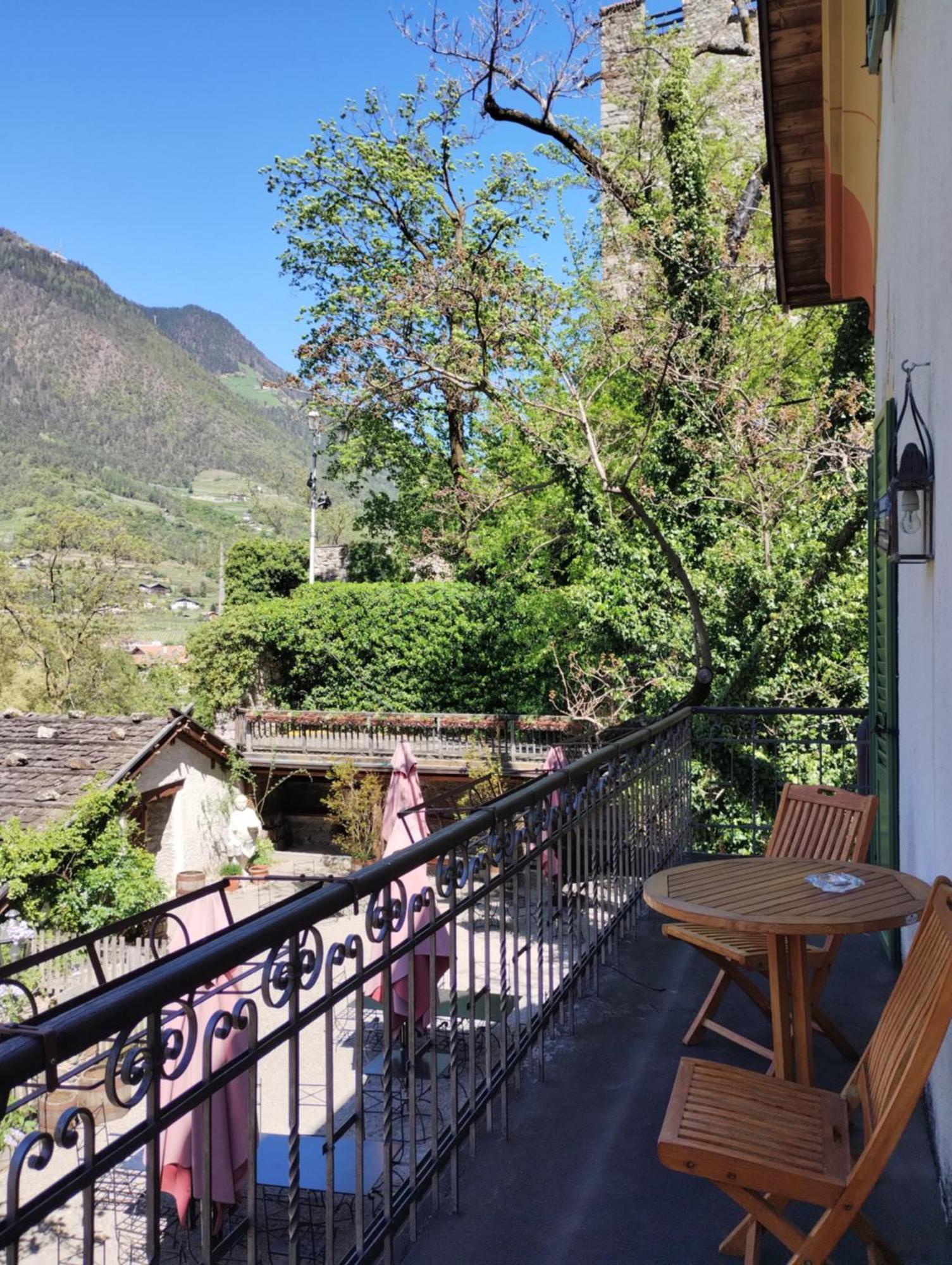 Schlosswirt Forst Lagundo Dış mekan fotoğraf