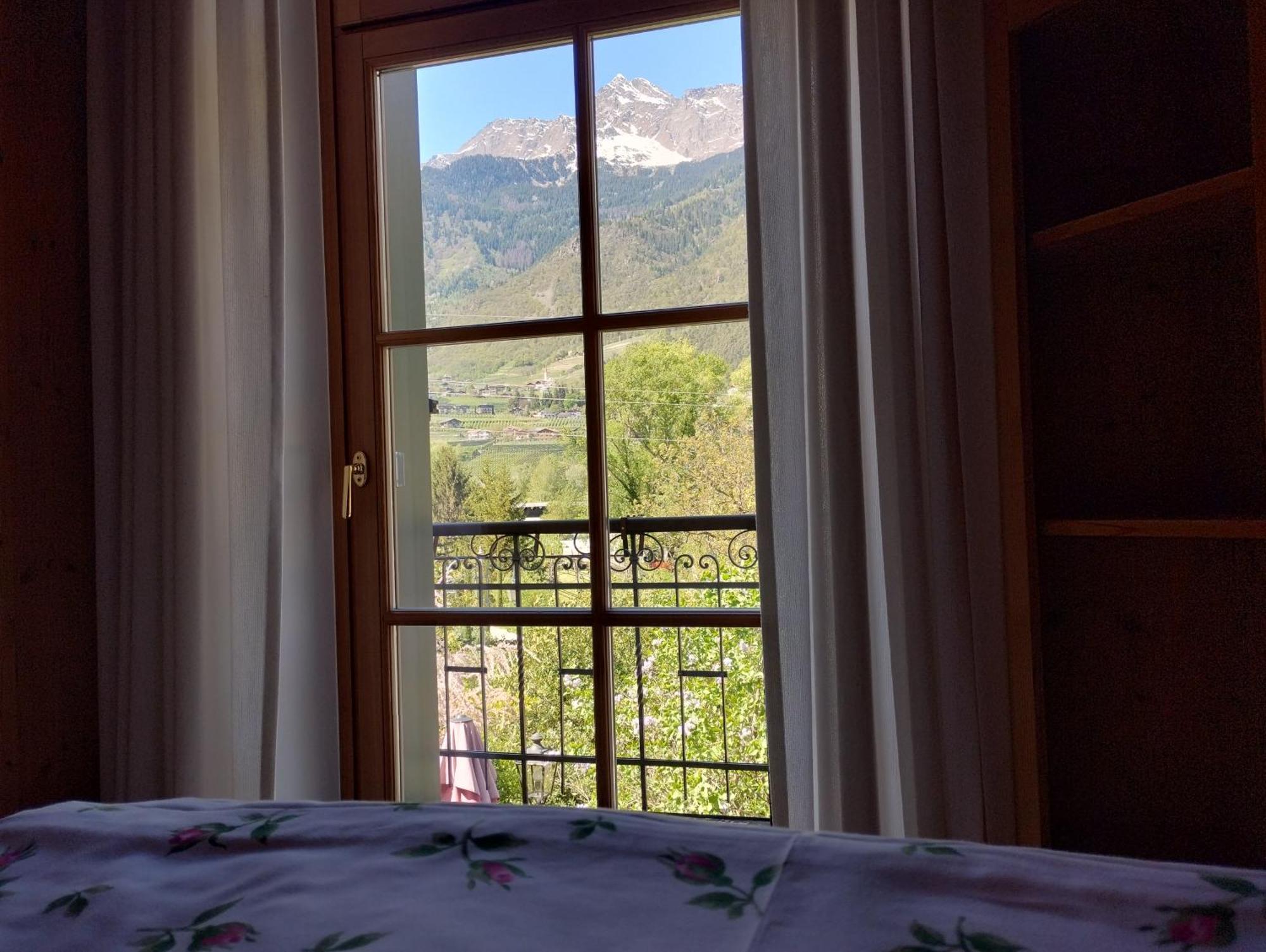 Schlosswirt Forst Lagundo Dış mekan fotoğraf